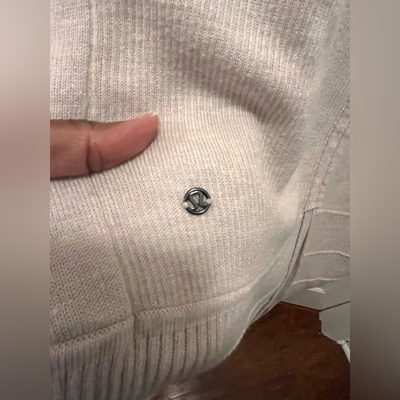 π Lululemon LIKE NEW Transformation Wrap - Heathered Dune/White - Sz 6 - Picture 11 of 13